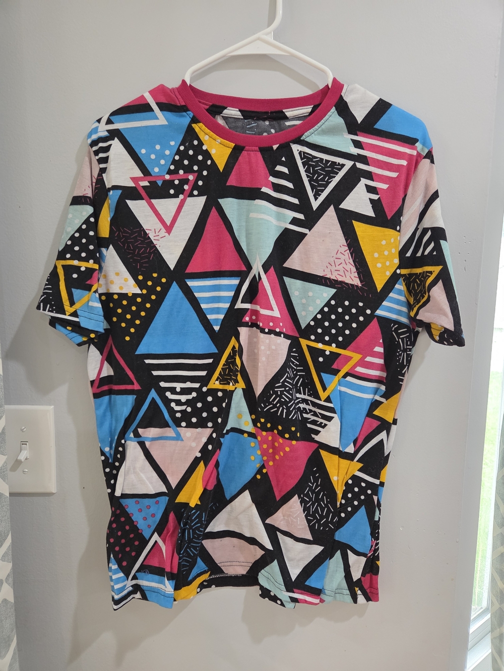 Women’s Short Sleeve Graphic Tee - Black Multicolor Triangle Print